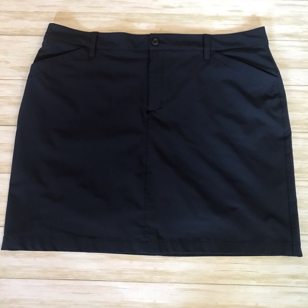 Eddie Bauer Size 16 Navy Skort Preowned